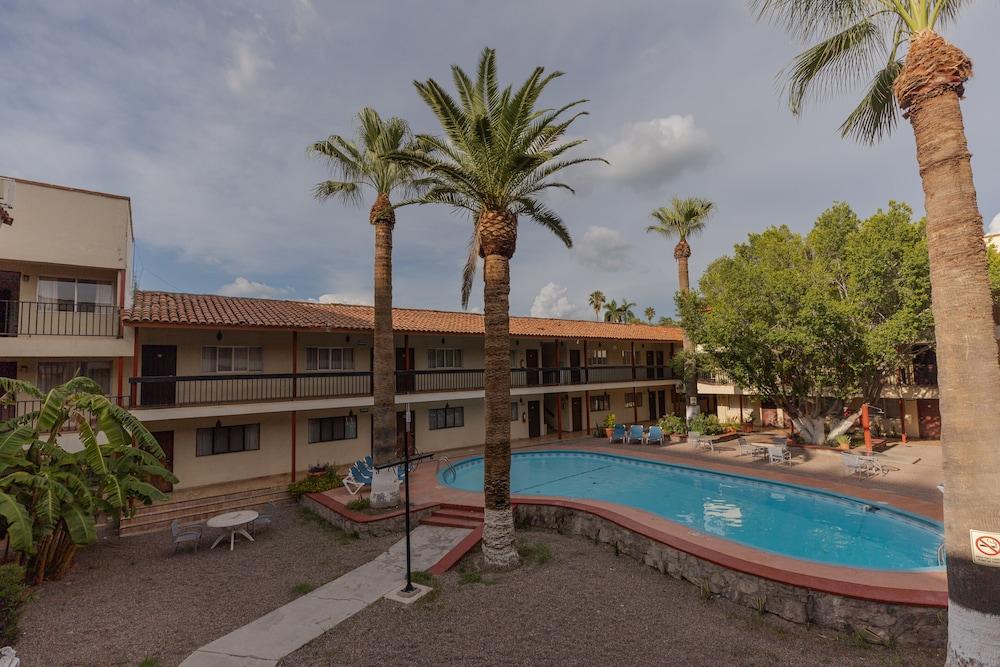 Hotel Bugambilia Hermosillo Bagian luar foto