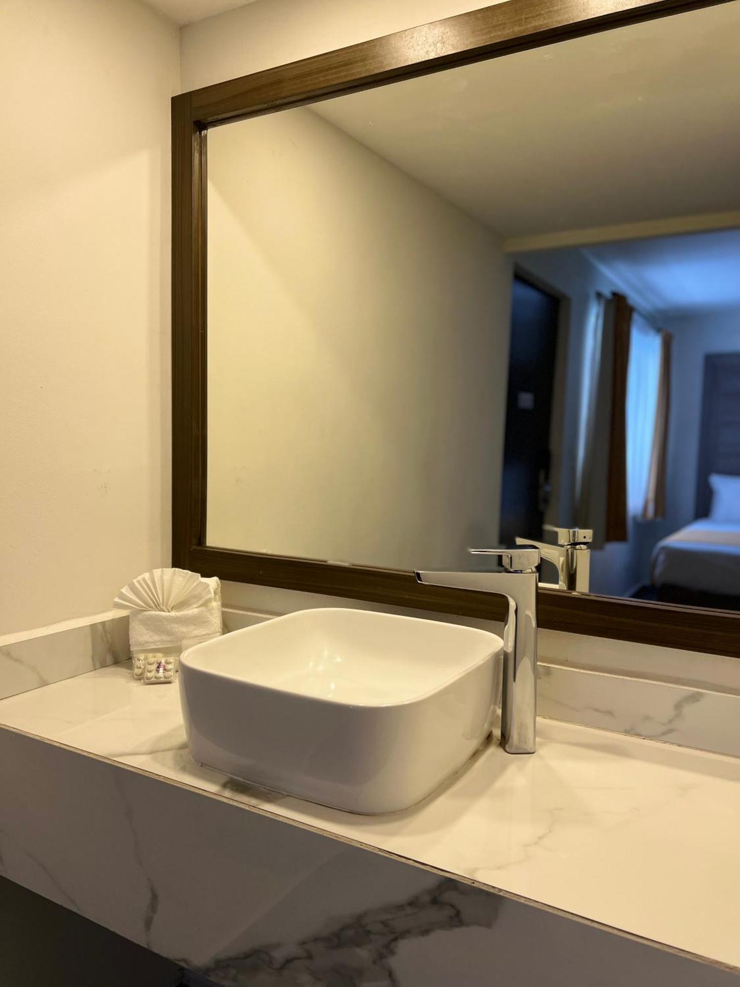 Hotel Bugambilia Hermosillo Bagian luar foto