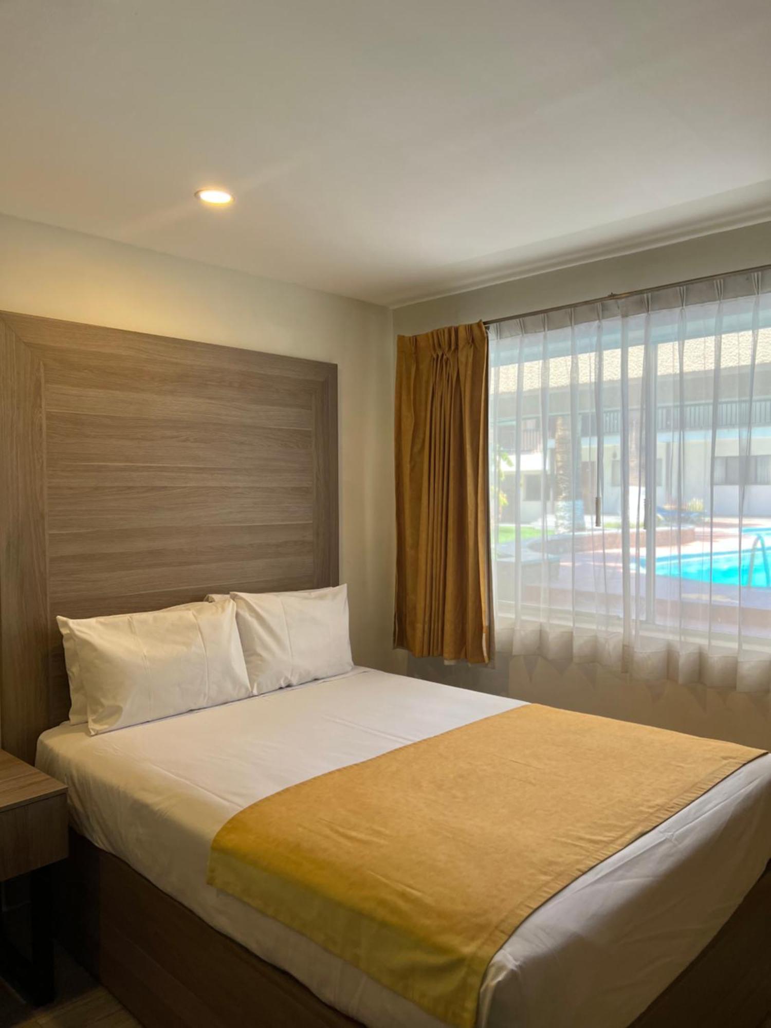Hotel Bugambilia Hermosillo Bagian luar foto
