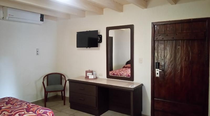 Hotel Bugambilia Hermosillo Bagian luar foto